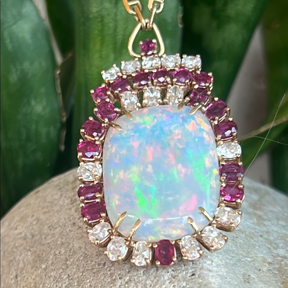 Sold. 18k diamond, ruby, and opal necklace - Picture 5 of 9
